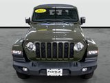 Used 2022 Jeep Gladiator Sport image 6