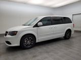 Used 2015 Dodge Grand Caravan SXT image 2