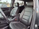 Used 2020 GMC Terrain SLT image 3
