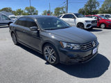 Used 2018 Volkswagen Passat 2.0T R-Line image 4