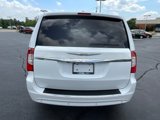 Used 2015 Chrysler Town & Country Touring-L w/ Driver Convenience Group image 5