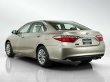 Used 2015 Toyota Camry LE image 3