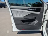 Used 2022 Volkswagen Taos S image 6