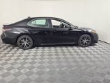 Used 2022 Toyota Camry SE image 4