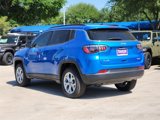 New 2025 Jeep Compass Latitude image 4
