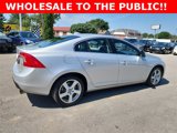 Used 2012 Volvo S60 T5 w/ Multimedia Pkg image 2