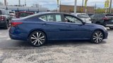Used 2022 Nissan Altima 2.5 SR image 3