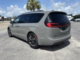 Used 2021 Chrysler Pacifica Touring-L w/ S Appearance Package image 3