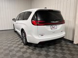 New 2025 Chrysler Pacifica Select image 5