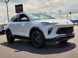Used 2024 Buick Encore GX Sport Touring image 2