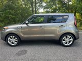 Used 2015 Kia Soul + image 6