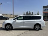 Used 2022 Chrysler Pacifica Touring-L image 3