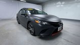 Used 2019 Toyota Camry SE image 2