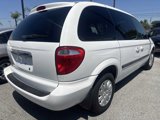 Used 2005 Chrysler Town & Country image 3