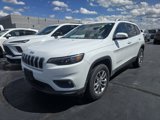 Used 2019 Jeep Cherokee Latitude Plus w/ Comfort/Convenience Group image 3