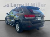 Used 2017 Jeep Grand Cherokee Laredo w/ Quick Order Package 2BE image 3