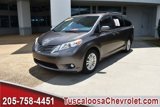 Used 2016 Toyota Sienna XLE image 4