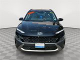 Used 2022 Hyundai Kona Limited image 2