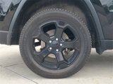 Used 2018 Jeep Grand Cherokee Laredo image 5