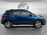 Used 2020 Chevrolet Trax LT w/ LT Convenience Package image 2
