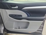 Used 2015 Toyota Highlander XLE image 5