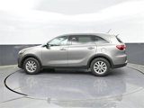 Used 2019 Kia Sorento FWD image 2