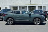 Used 2025 Chevrolet Trax LT w/ LT Convenience Package image 4