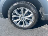 Used 2022 Ford Explorer XLT w/ Equipment Group 202A image 5