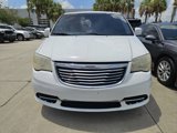 Used 2014 Chrysler Town & Country Touring image 2