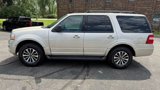 Used 2017 Ford Expedition XLT image 2