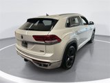 Used 2022 Volkswagen Atlas Cross Sport SEL R-Line image 6