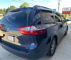 Used 2018 Toyota Sienna XLE image 4