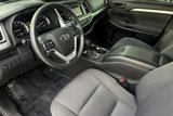 Used 2016 Toyota Highlander LE image 5