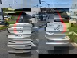 Used 2022 Volvo XC90 T6 Momentum image 6