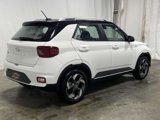 Used 2023 Hyundai Venue Limited image 3