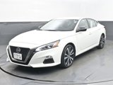 Certified 2022 Nissan Altima 2.5 SR image 3