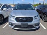 Used 2021 Chrysler Pacifica Touring-L image 3