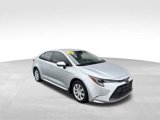 Used 2021 Toyota Corolla LE image 3