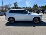 Used 2022 Volvo XC90 T6 Momentum image 5