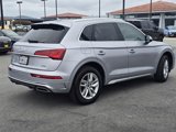 Used 2022 Audi Q5 2.0T Premium w/ Convenience Package image 4