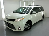 Used 2018 Toyota Sienna XLE image 2