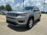 Used 2017 Jeep Compass Latitude image 2