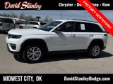 Certified 2023 Jeep Grand Cherokee Limited image 3