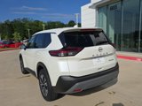 Used 2023 Nissan Rogue SV image 3