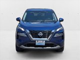 Used 2023 Nissan Rogue SV image 2