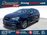 Used 2023 Chrysler Pacifica Limited image 1