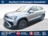 New 2025 Volkswagen Taos SE image 1