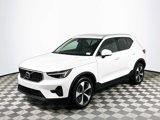 Certified 2025 Volvo XC40 B5 Plus image 3