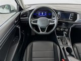 Used 2022 Volkswagen Jetta SE image 3
