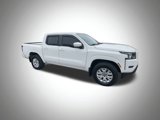 Used 2022 Nissan Frontier SV image 2